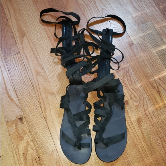 Free People Cynder Gladiator Sandal - Picture 4 of 8
